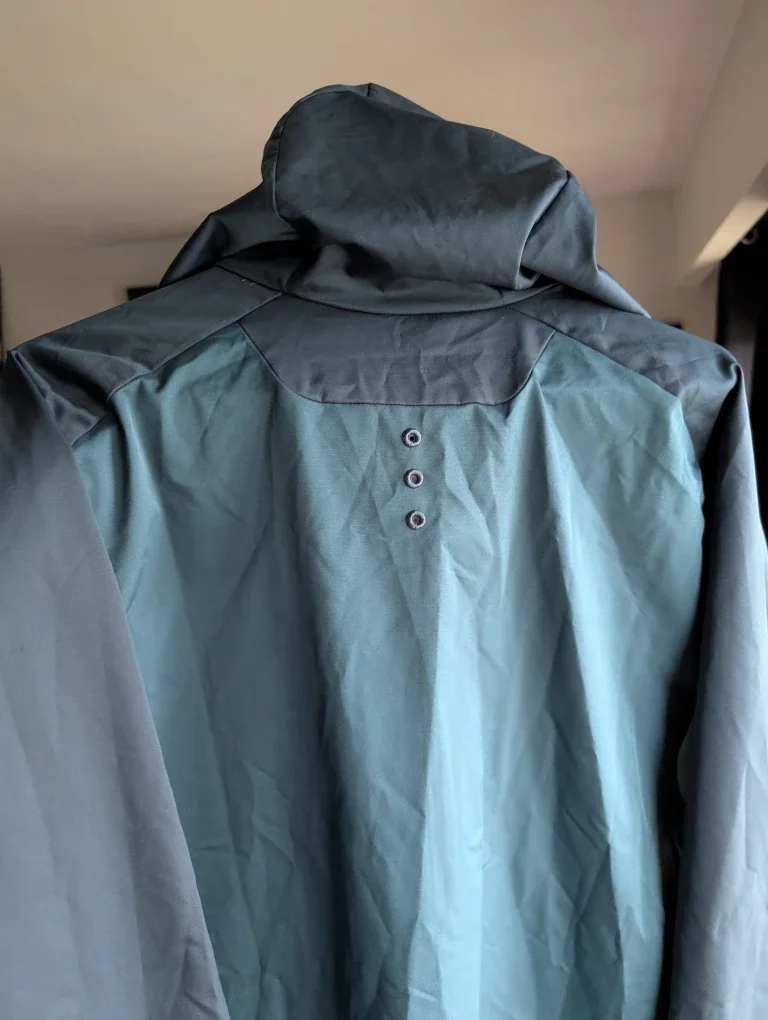 Adidas ClimaLite Jacket - Size L/G image indicator(3)