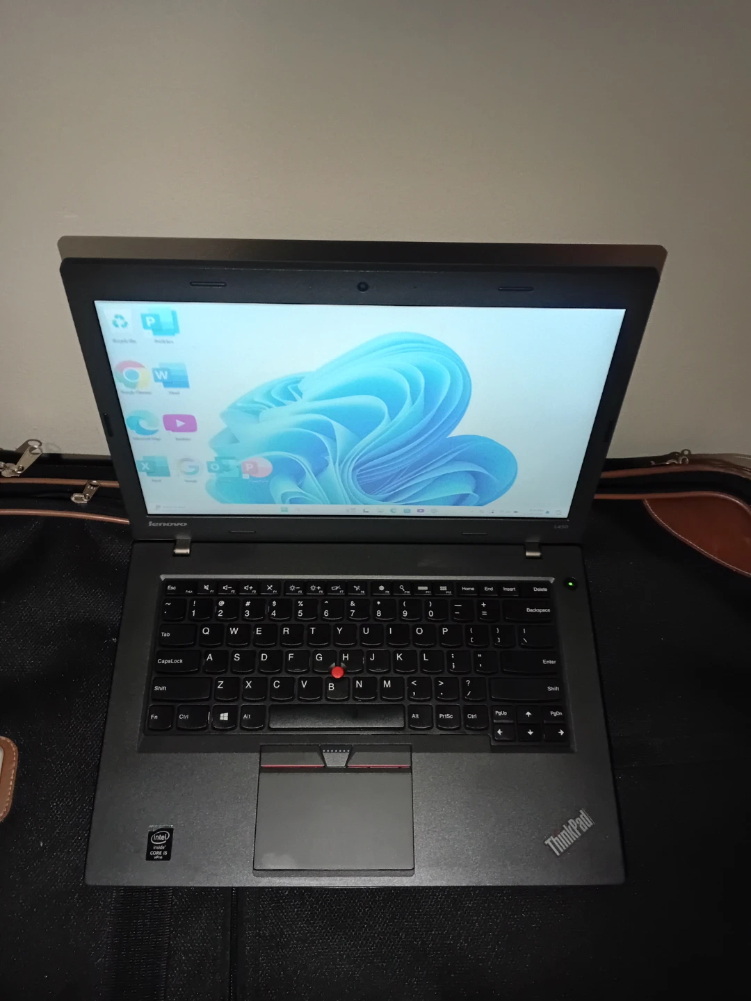 Lenovo ThinkPad Windows 11 8GB RAM excel - photo 3