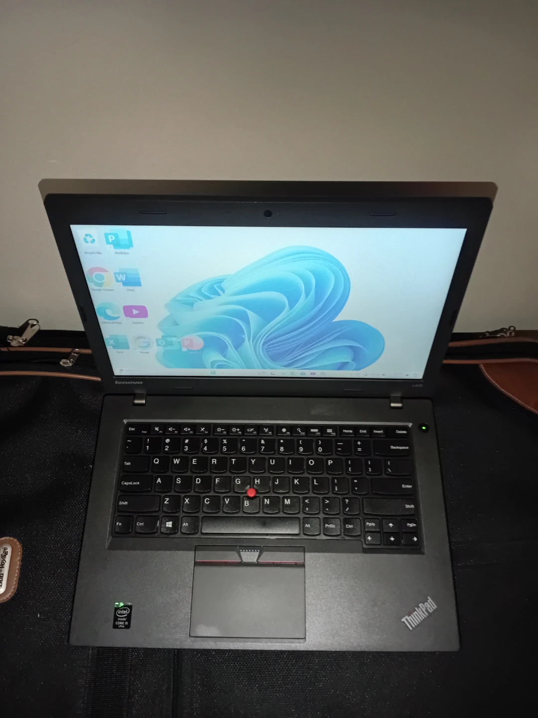 Lenovo ThinkPad Windows 11 8GB RAM excel - photo 4