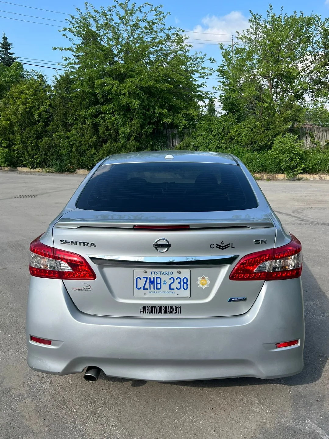 Nissan Sentra - Silver Sedan image indicator(3)