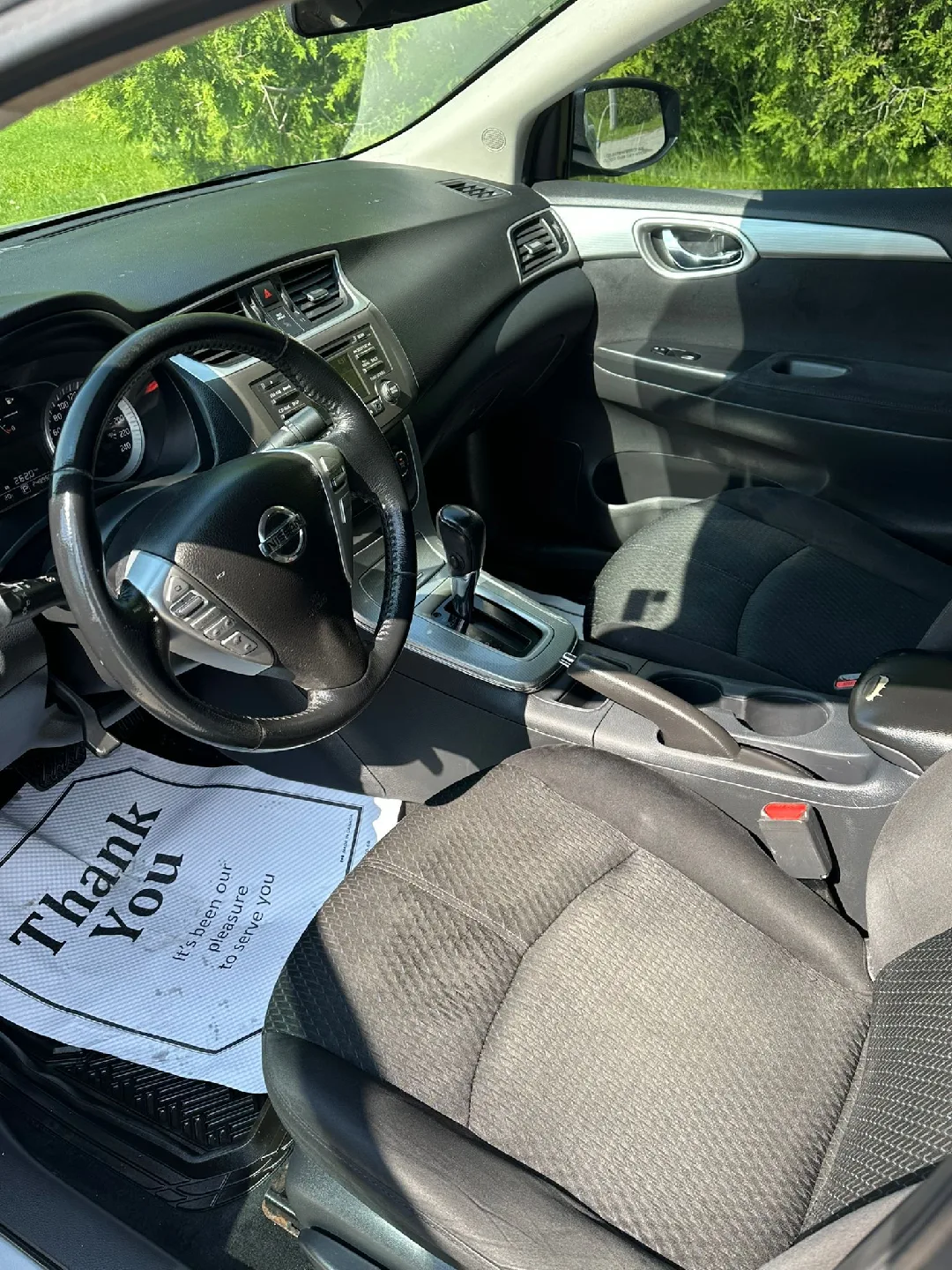 Nissan Sentra - Silver Sedan image indicator(4)