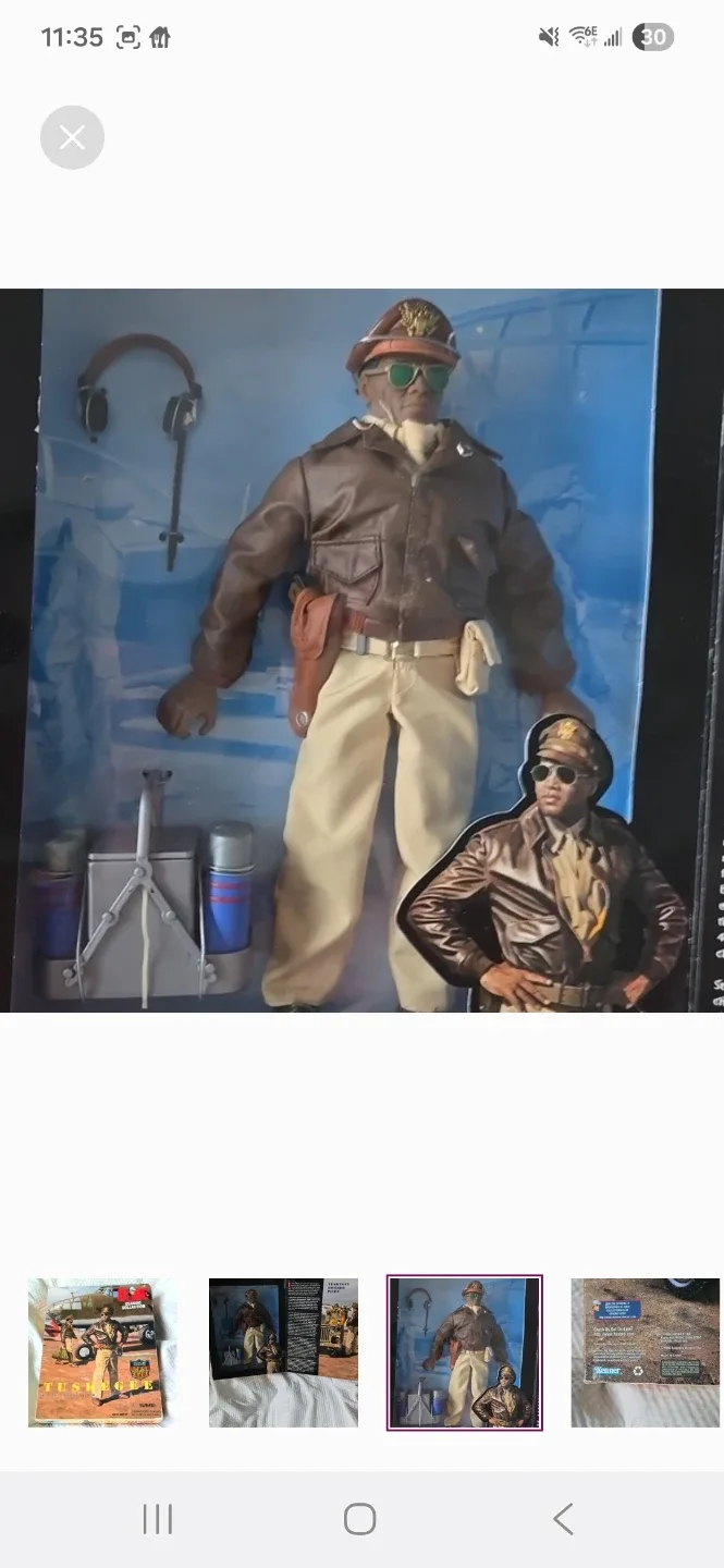 GI Joe Tuskegee Bomber Pilot Classic Collection image indicator(2)