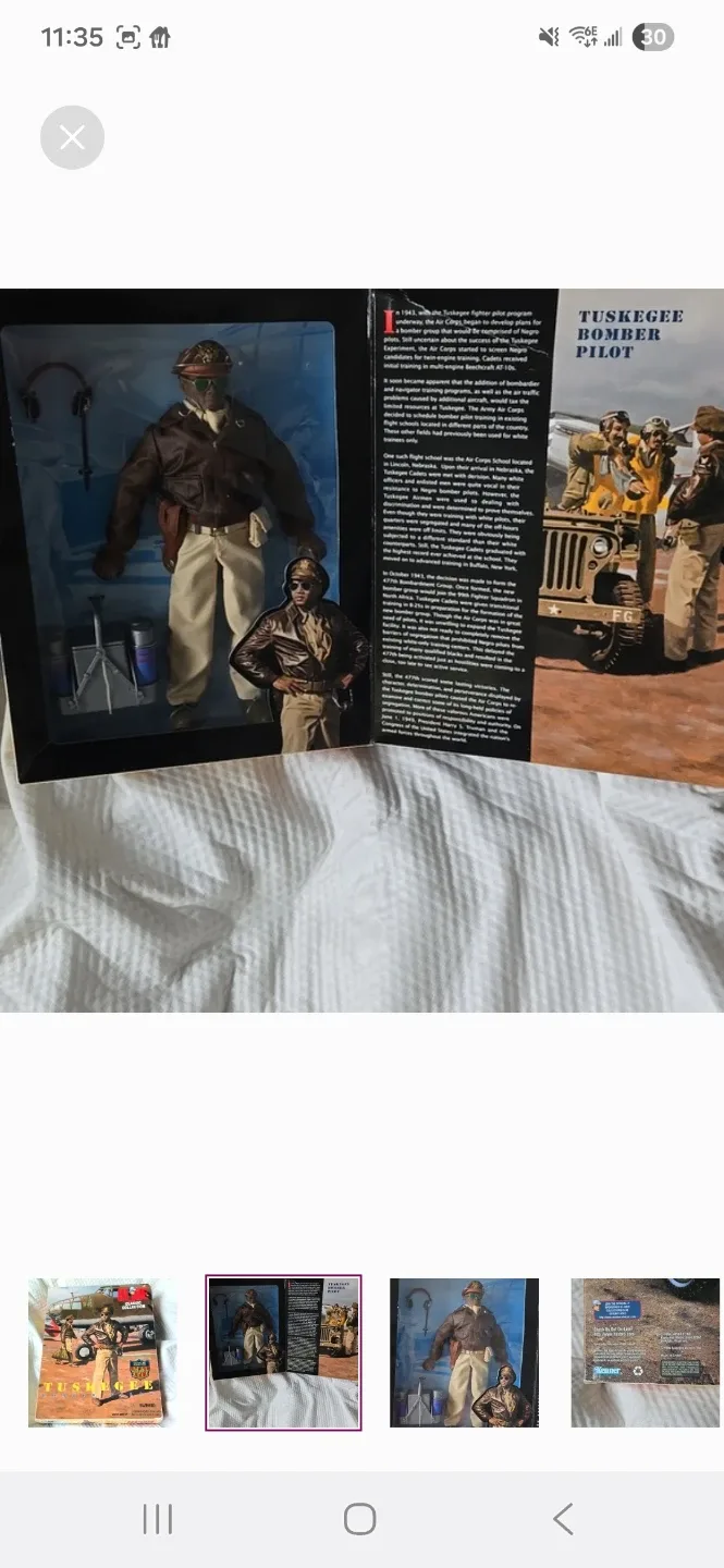 GI Joe Tuskegee Bomber Pilot Classic Collection image indicator(3)