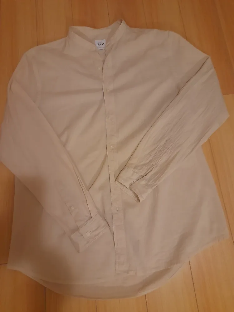 Zara L/XL Button-Up Shirts image indicator(3)
