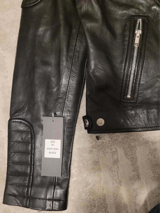 Black Leather Jacket image indicator(4)