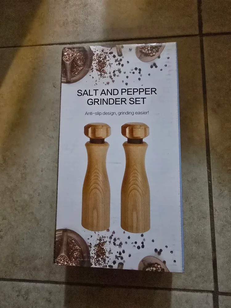 Wooden Salt And Pepper Grinder Set image indicator(8)
