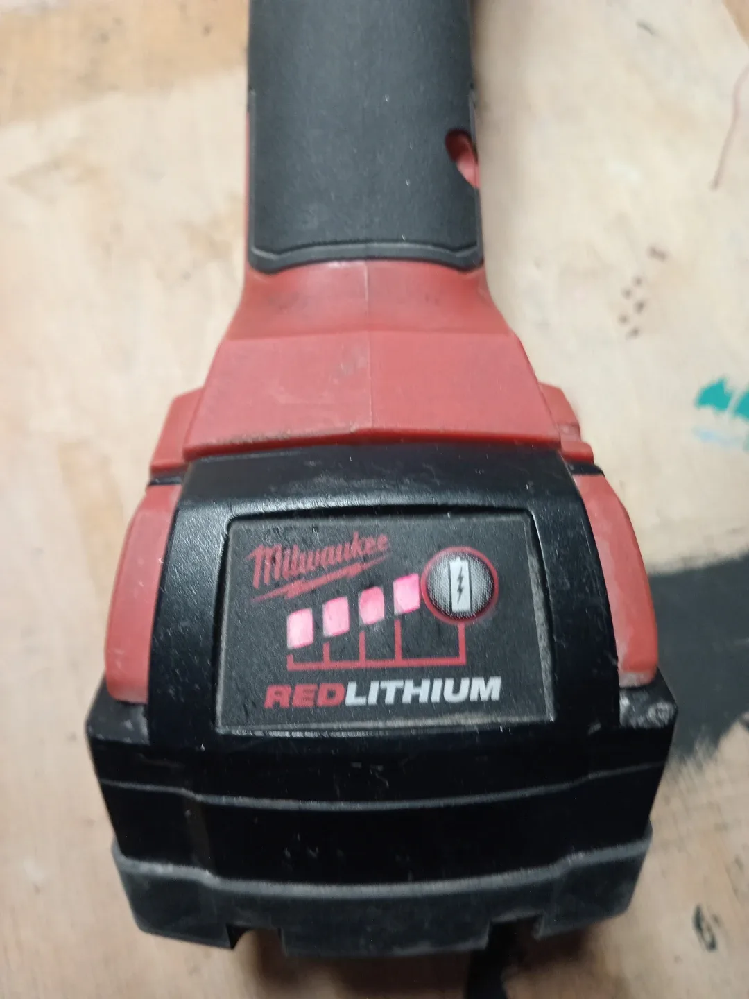 Milwaukee M18 REDLITHIUM XC5.0 Angle Grinder image indicator(7)