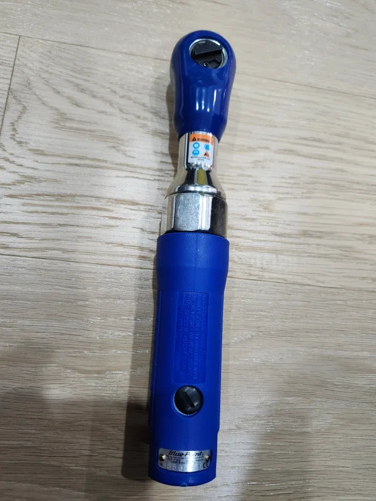 Blue-Point 3/8" Air Ratchet Wrench AT701 image indicator(4)