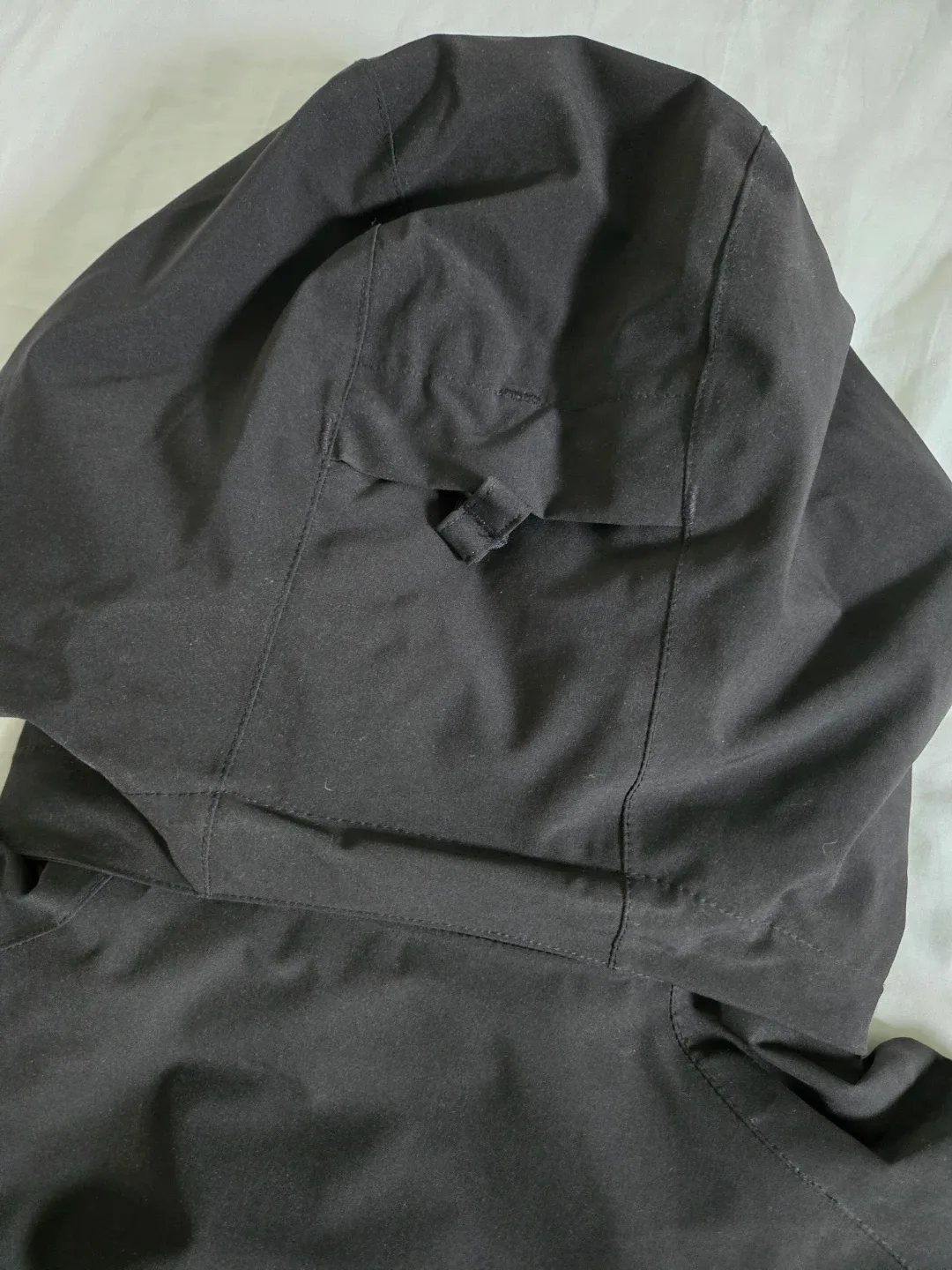 Salomon Insulated Hooded Jacket; Black; great condition,  size M image indicator(7)
