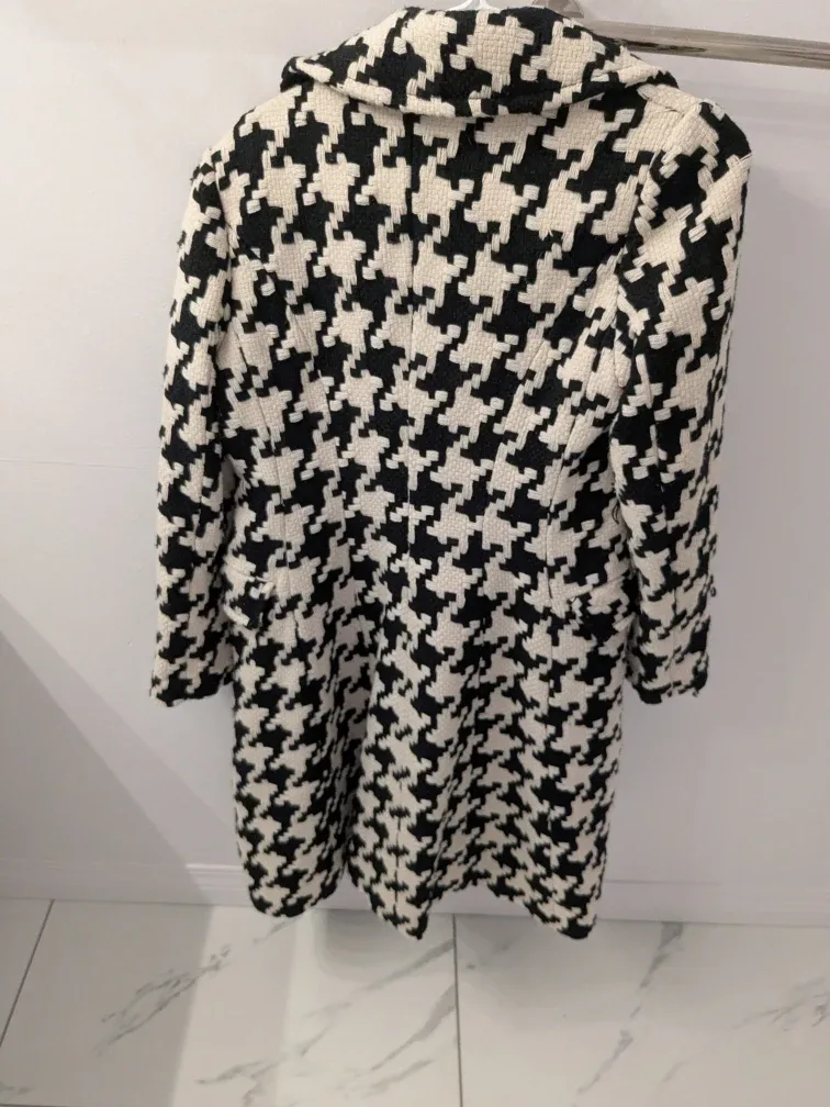 Max Mara Vintage Houndstooth Coat image indicator(3)