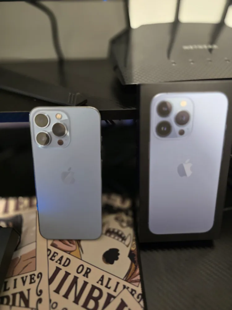 iPhone 13 Pro 256GB - Excellent Condition! image indicator(8)