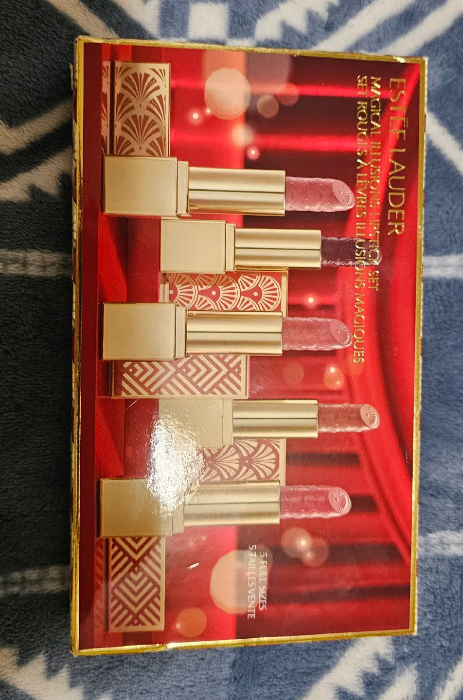 Estée Lauder Magical Illusions Lipstick Set (5 Full Sizes) image indicator(2)