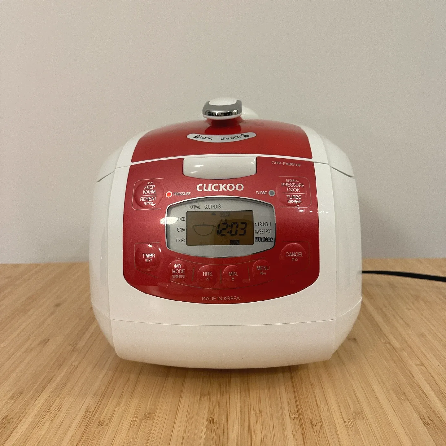 Cuckoo Pressure cooking Rice Cooker thumbnail