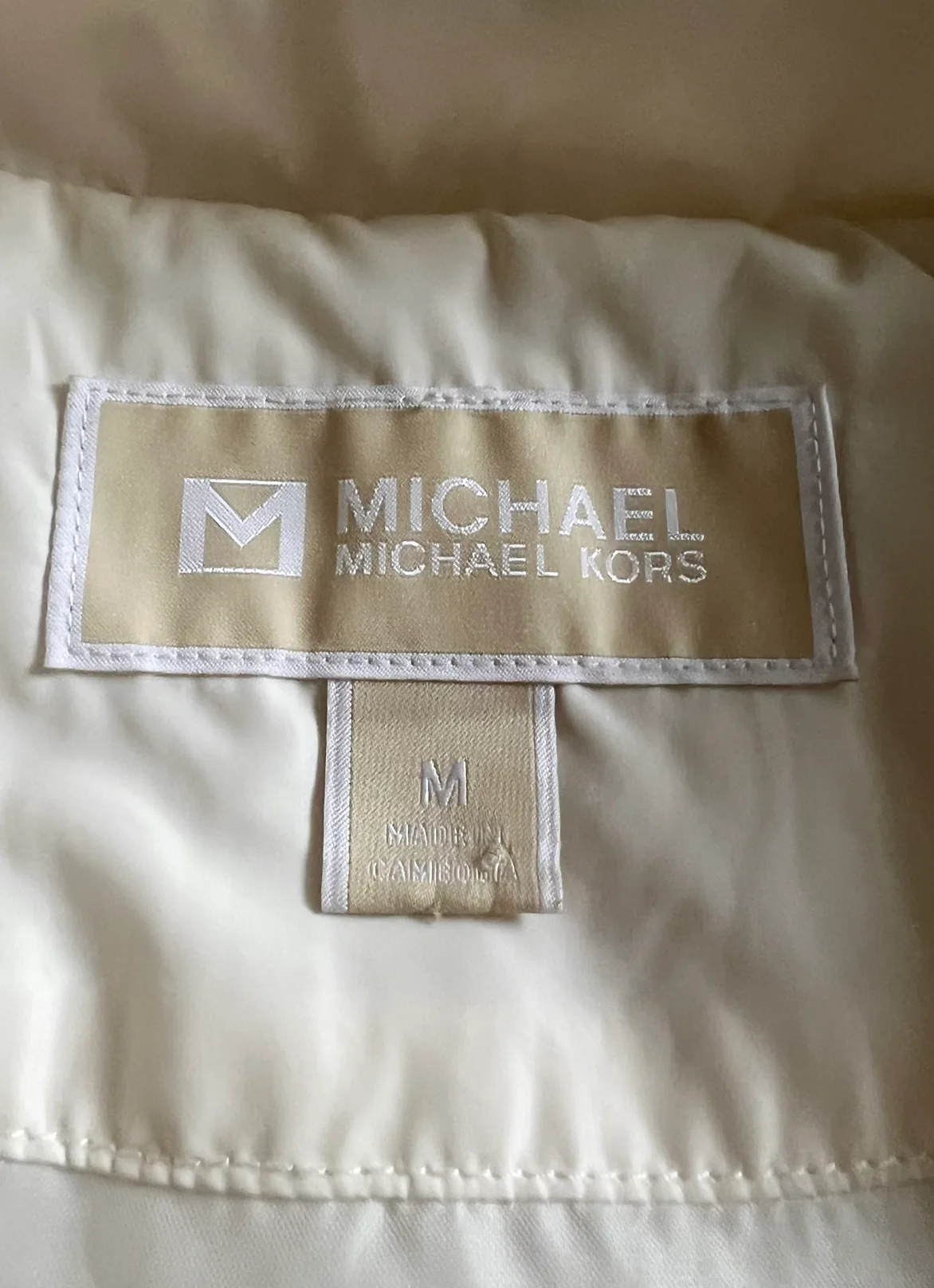 Michael Kors Puffer Vest image indicator(6)