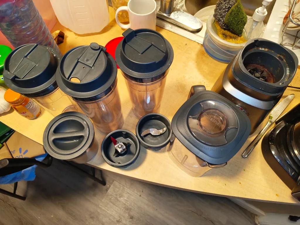 Cuisinart Compact Portable Blender and smoothie maker image indicator(2)