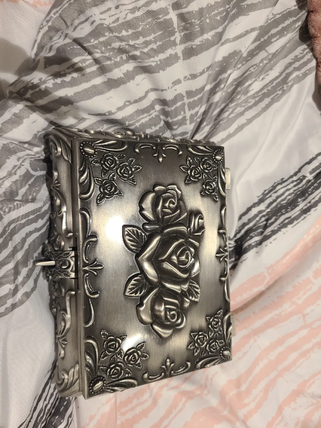 Vintage Style Silver Jewelry Box