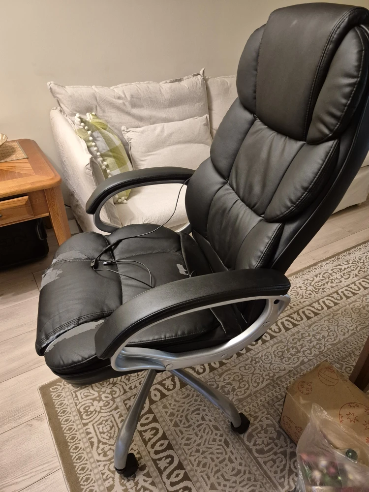 Black Office/Gaming Chair with a back massage system - Some Wear - photo 2