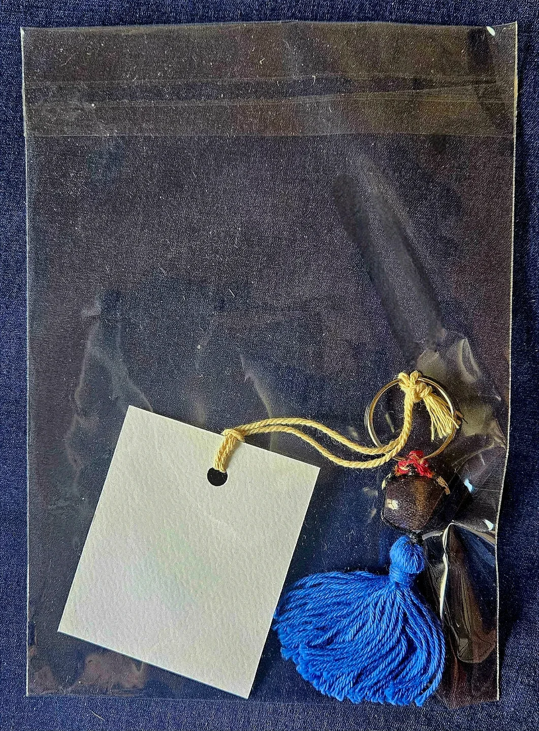 Tassel Keychain - Brand New! ✨️🥕 #freecycle image indicator(2)