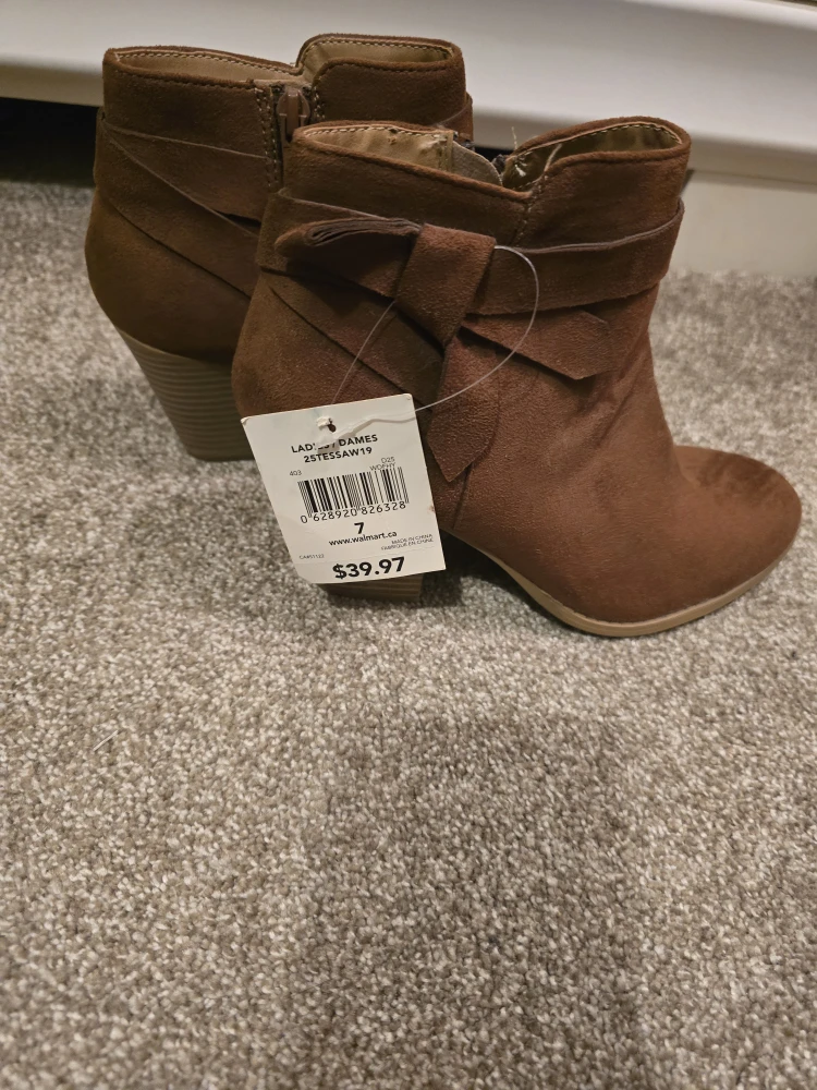 Ladies' Ankle Boots - Size 7 - photo 2