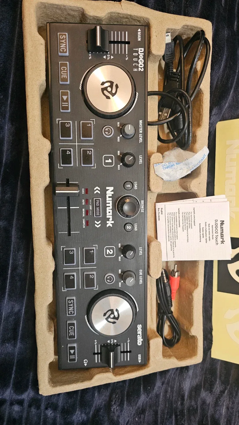 Numark DJ2GO2 Touch Pocket DJ Controller - NEW image indicator(4)