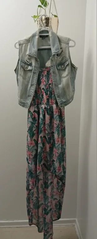 2 Floral Maxi Dresses