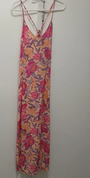 2 Floral Maxi Dresses image indicator(2)