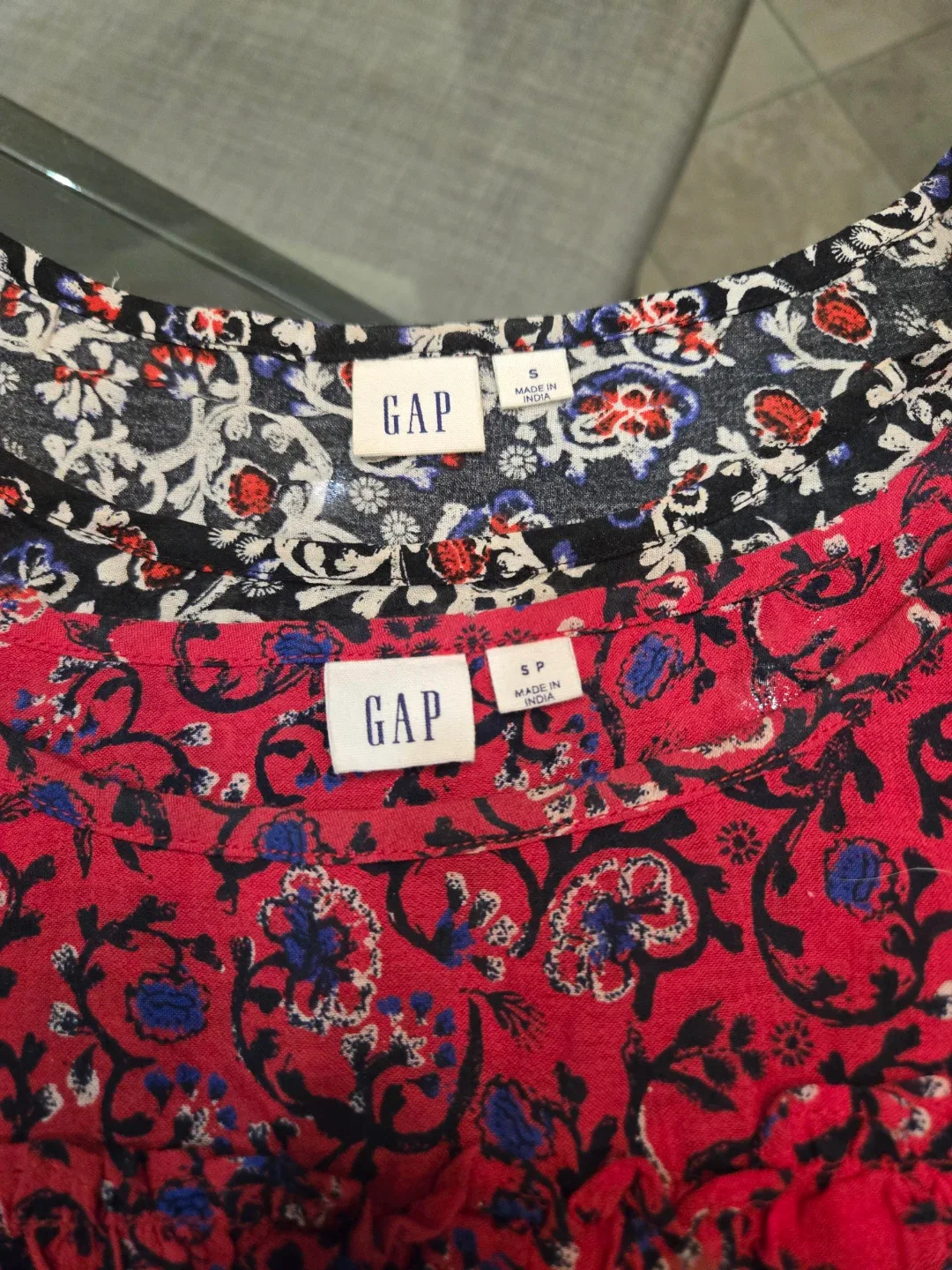 Gap Floral Blouse - Size S image indicator(3)