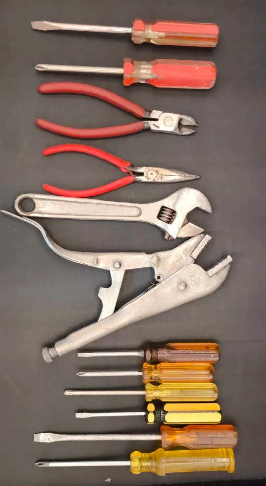 Hand Tool Set –  Mixed Essential Tools | Home Repairs image indicator(6)