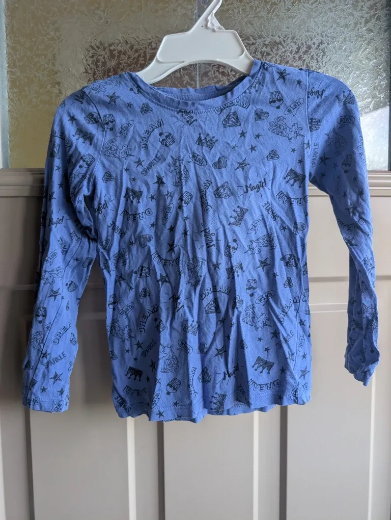 Girls sz 6 long sleeved shirts $3 each image indicator(7)