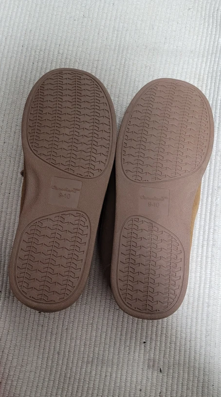 Canadian Classics Brown Suede Slippers Size 9-10 - photo 2
