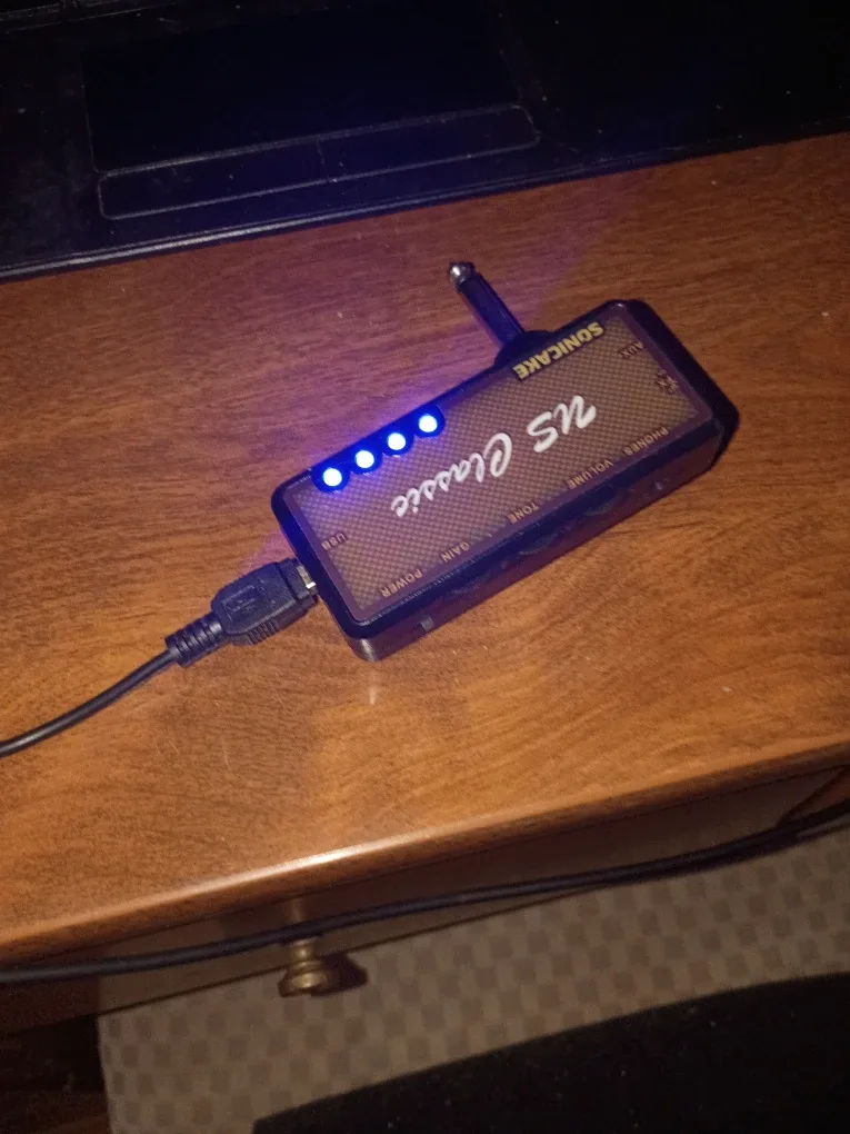 Sonicake US Classic Guitar Headphone Amplifier image indicator(2)