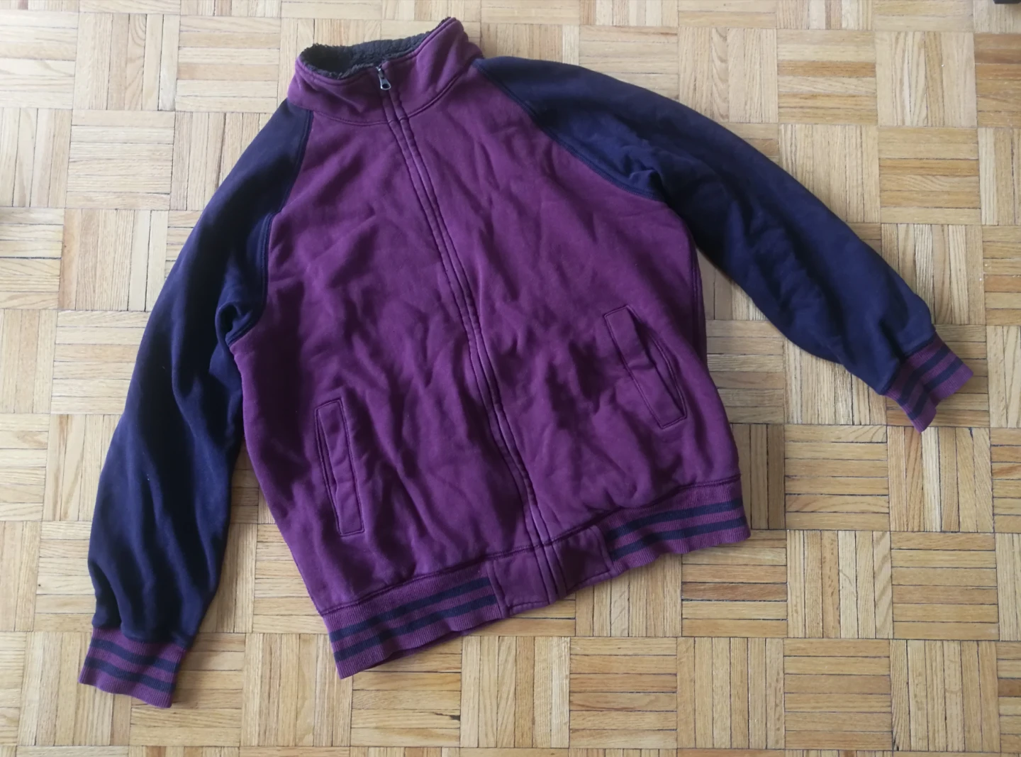 Vintage Uniqlo Maroon Fleece Lined Jacket - XL/L