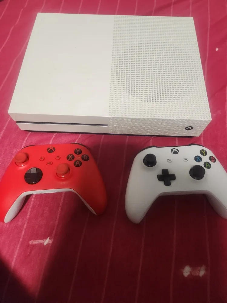 Xbox One  with 2 Controllers
