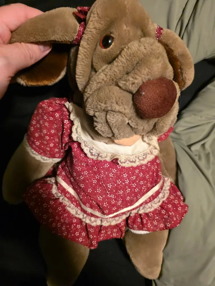 Wrinkles Plush Dog in Dress image indicator(3)