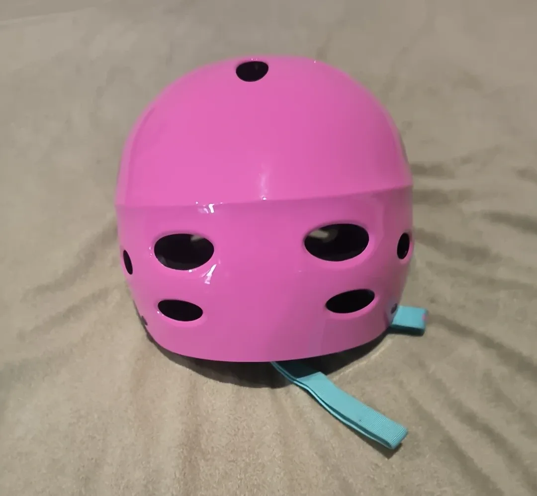 LIL RIDER Pink Helmet with Pegasus image indicator(2)