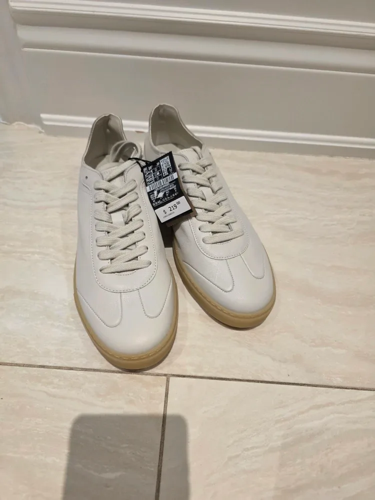 Massimo Dutti Leather Sneakers - New with Tags image indicator(2)