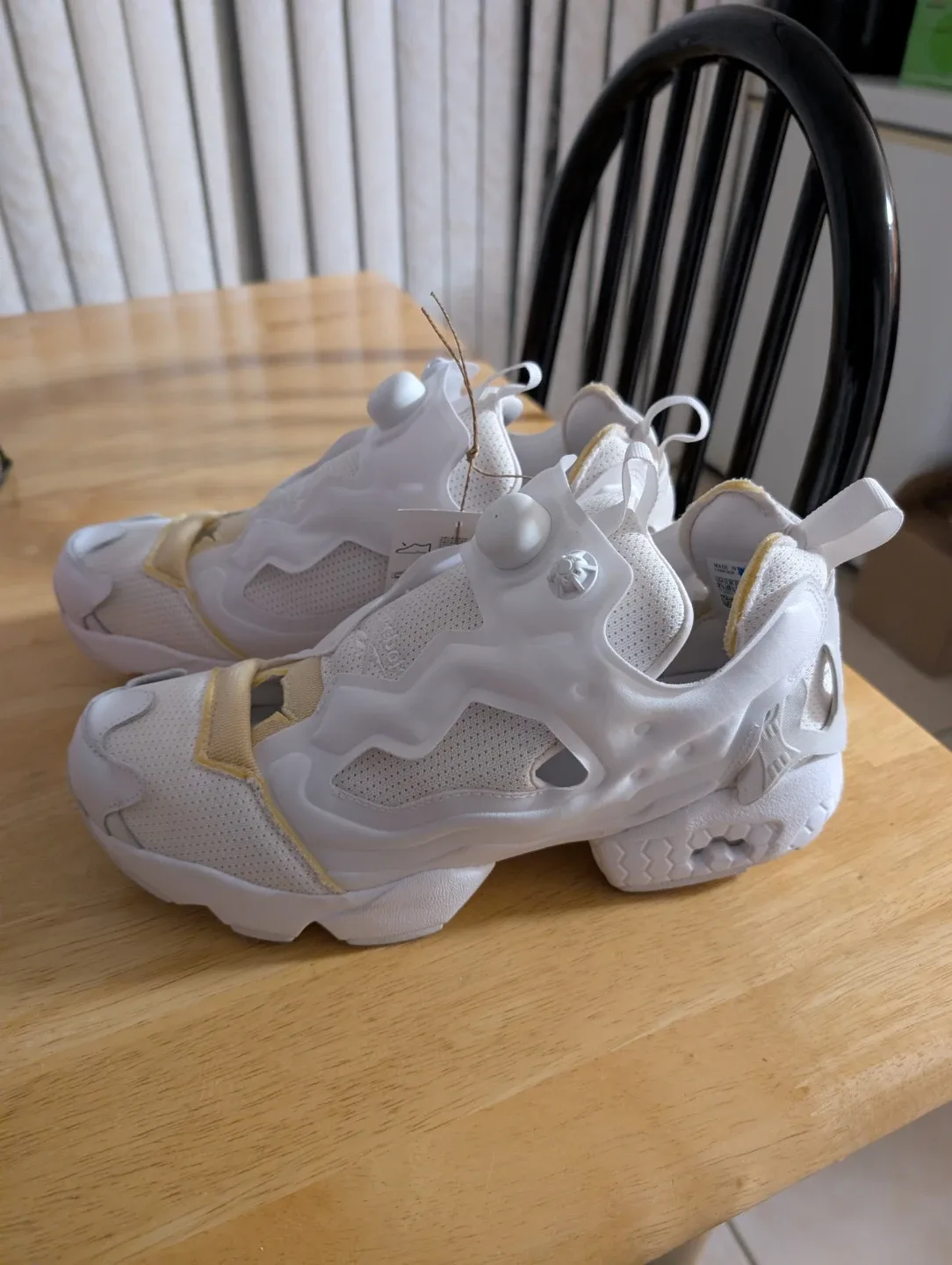 Reebok x Maison Margiela Instapump Fury OG White image indicator(6)