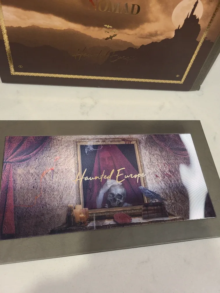 Nomad Haunted Europe Eyeshadow Palette image indicator(6)