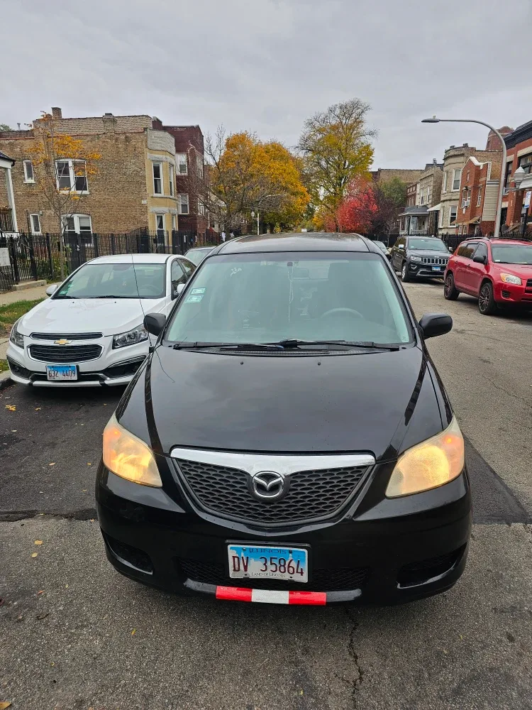 Mazda MPV Minivan - Black image indicator(4)