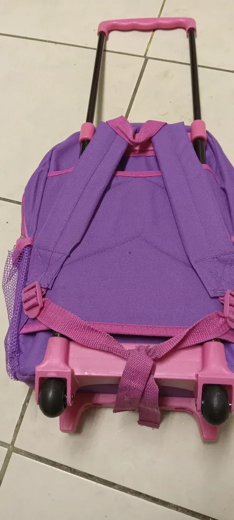 Dora the Explorer Rolling Backpack image indicator(3)