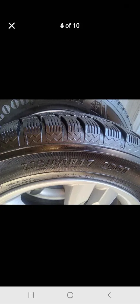 Hyundai Wheels with Goodyear Winter Tires image indicator(6)