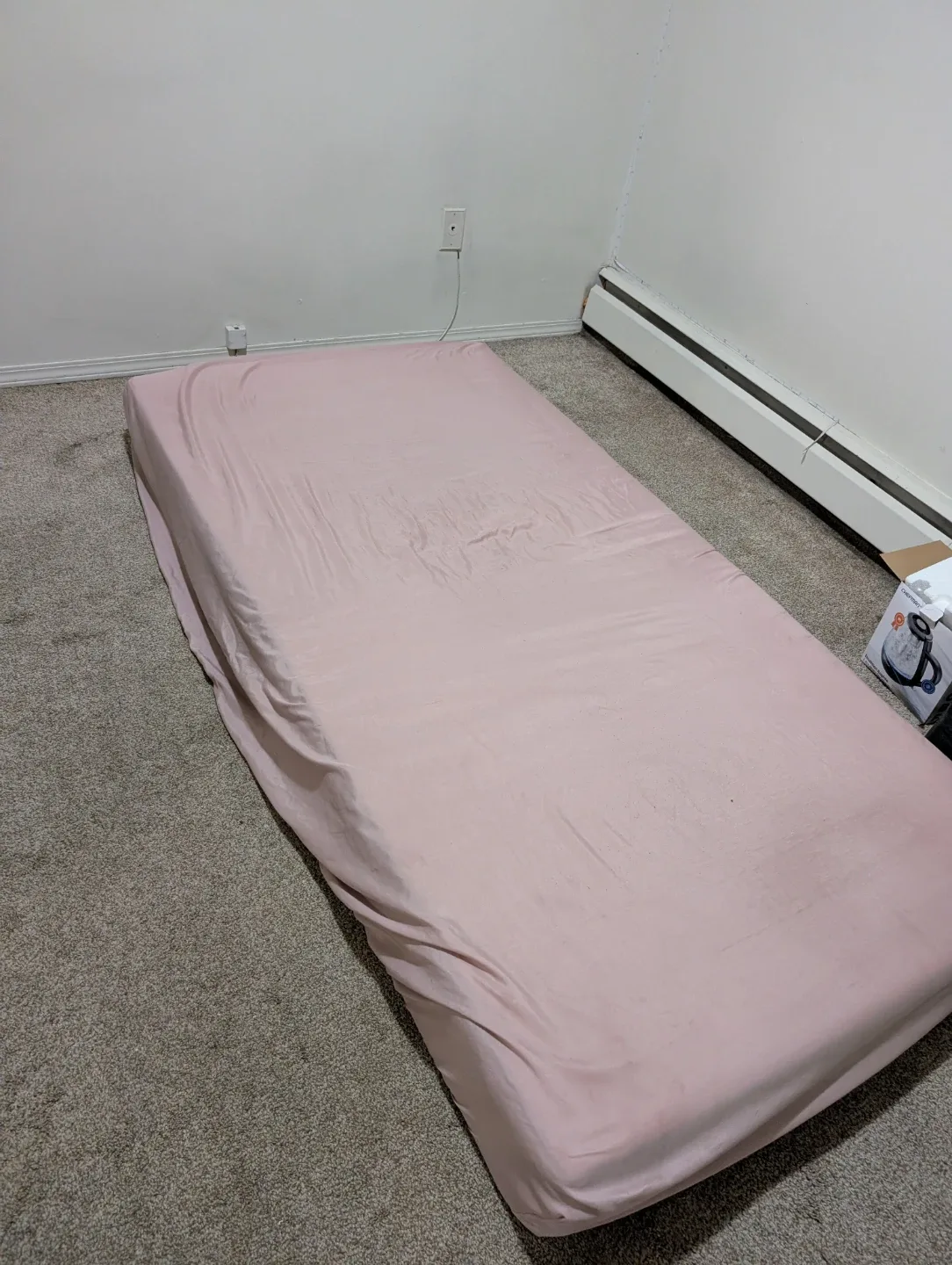 Twin Size Mattress image indicator(3)