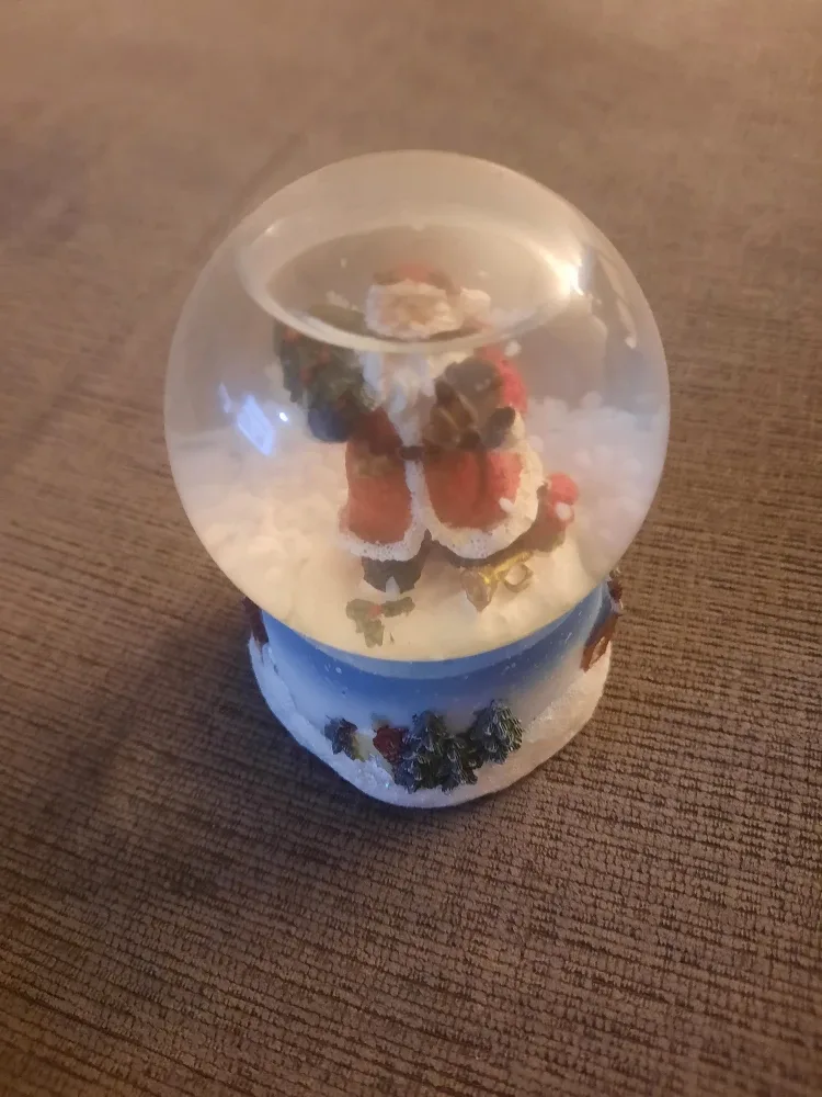 Santa Snow Globe pick up only in st.albert image indicator(2)