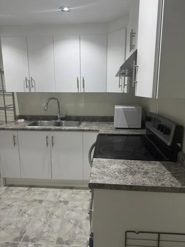 Legal basement image indicator(6)