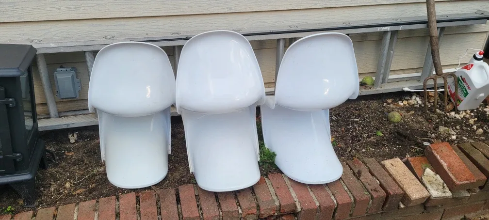 Set of 3 White Tulip Chairs image indicator(3)