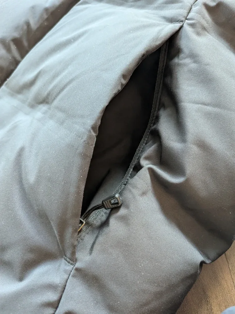 Patagonia Down Jacket - Size S image indicator(3)