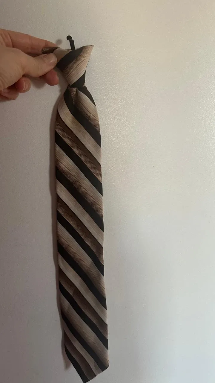 Salvatore Ferragamo & Guess replica Belts image indicator(4)