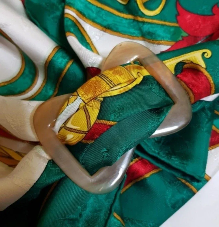 Handmade Buffalo Horn Scarf Rings - 2 Colours (Black and Brown) image indicator(6)