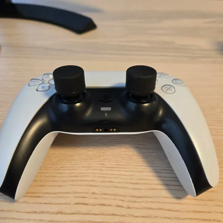 PS5 (no scam). disc. CLEAN. playstation 5 console image indicator(5)