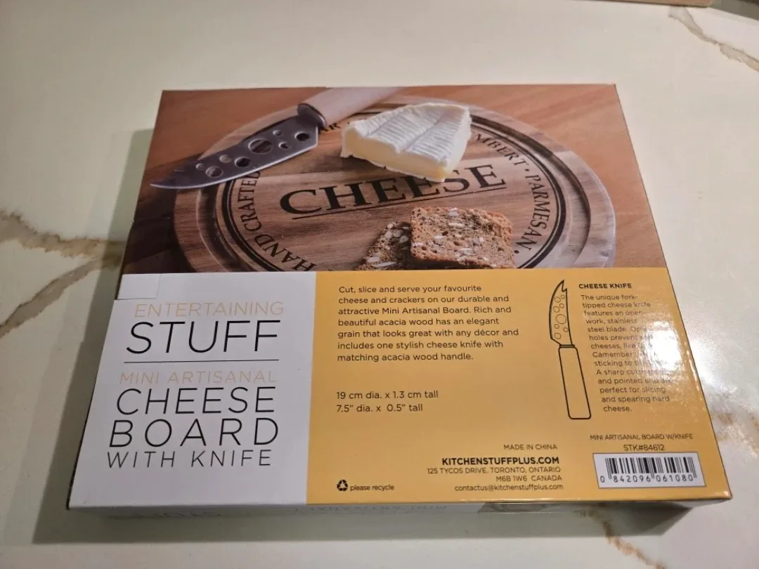 Artisanal Cheese Board with Knife image indicator(2)